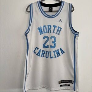 Distressed VTG Michael Jordan North Carolina Nike Elite White Jersey #23 L